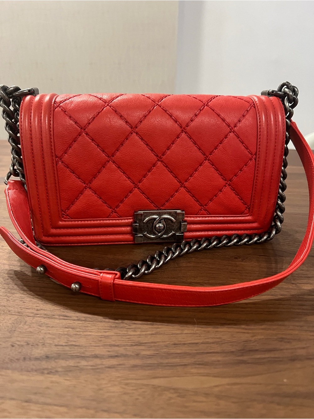 Chanel Medium Boy Bag Red Lambskin Very Good Condition with Dust Bag - Picture 3 of 16